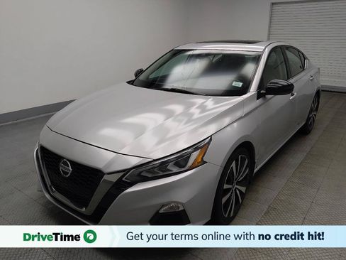 Used 2020 Nissan Altima 2.5 SR w/ Premium Package FWD image 1