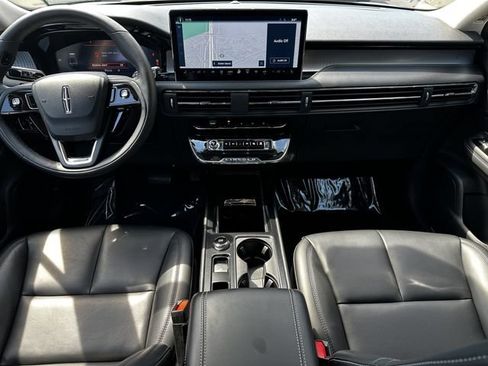Certified 2024 Lincoln Corsair AWD image 15