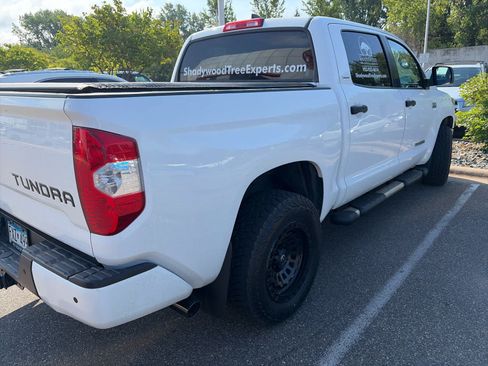 Certified 2021 Toyota Tundra SR5 AWD/4WD image 4