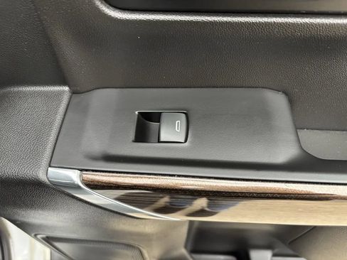 Used 2019 Chevrolet Silverado 1500 RST image 29