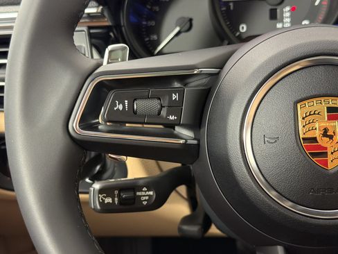 New 2026 Porsche Macan AWD/4WD image 16