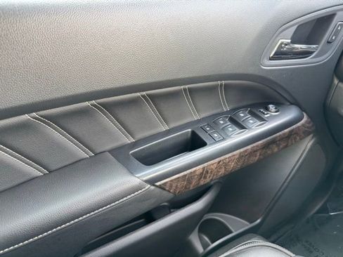 Used 2022 GMC Canyon Denali image 31