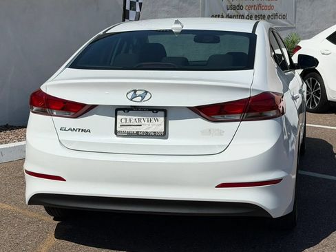 Used 2018 Hyundai Elantra Value Edition FWD image 8