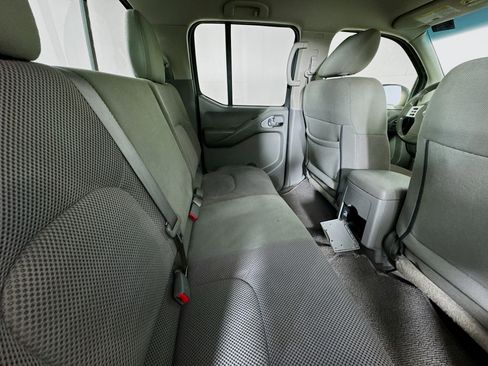 Used 2020 Nissan Frontier SV w/ Midnight Edition Floor Mats RWD image 25