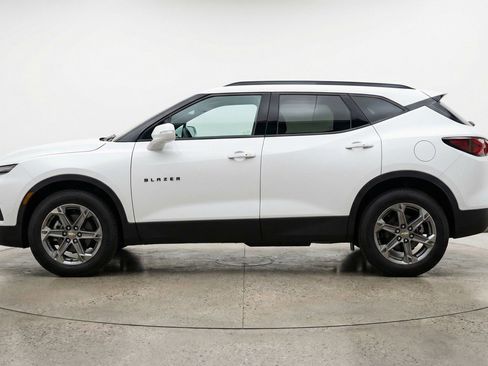 Used 2025 Chevrolet Blazer LT FWD image 5
