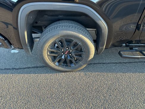 New 2026 GMC Sierra 1500 Elevation w/ Elevation Premium Package image 9