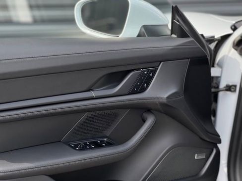 New 2024 Porsche Taycan GTS image 15