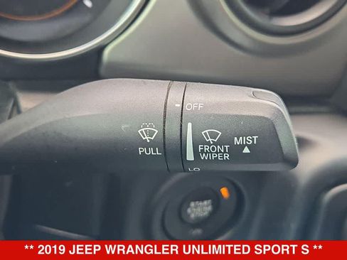 Used 2019 Jeep Wrangler Unlimited Sport S AWD/4WD image 24