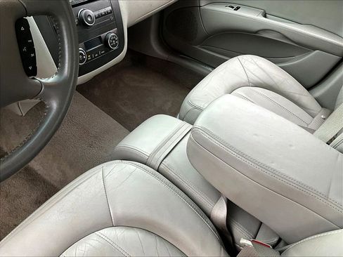 Used 2007 Buick Lucerne CXL image 14