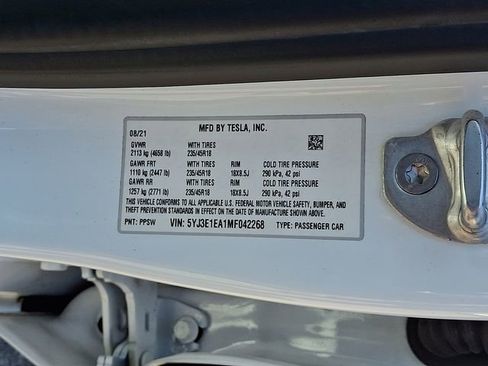 Used 2021 Tesla Model 3 Standard Range Plus RWD image 29