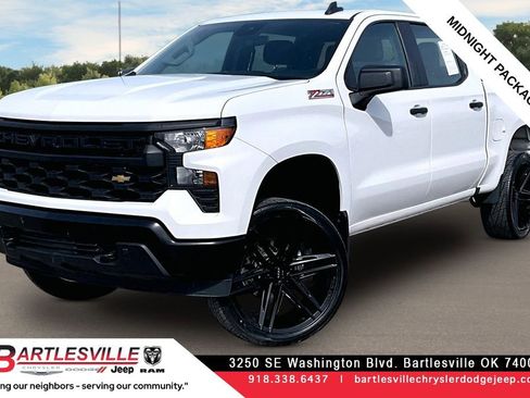 Used 2024 Chevrolet Silverado 1500 W/T w/ Z71 Off-Road Package AWD/4WD image 1
