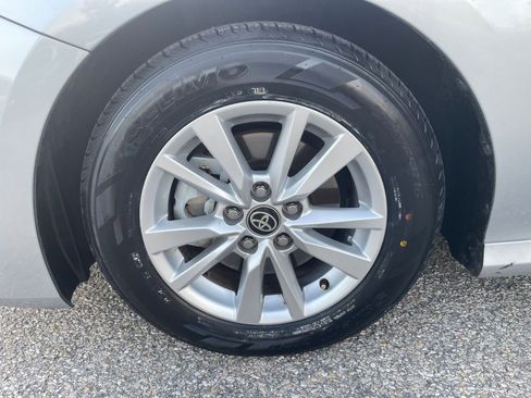 Used 2025 Toyota Camry LE image 29