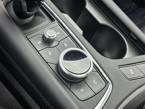 Used 2025 Cadillac XT5 Premium Luxury w/ Technology Package image 37