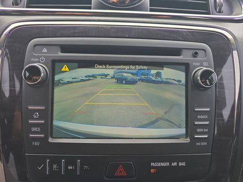 Used 2016 Buick Enclave Leather AWD/4WD image 30