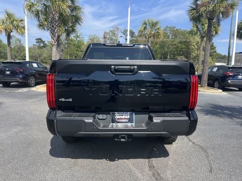 Used 2024 Toyota Tundra SR5 w/ SR5 Convenience Package AWD/4WD image 9