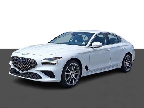 Used 2023 Genesis G70 3.3T AWD/4WD image 3