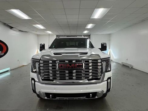 New 2026 GMC Sierra 2500 Denali w/ Denali Reserve Package image 2