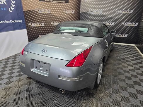 Used 2005 Nissan 350Z Grand Touring image 15