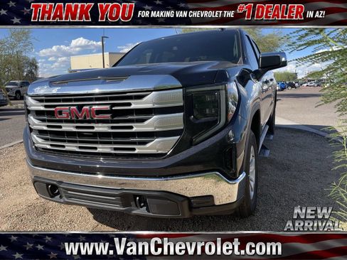 Used 2025 GMC Sierra 1500 SLE w/ Preferred Package AWD/4WD image 1