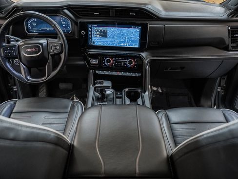 Used 2023 GMC Sierra 1500 AT4X image 28