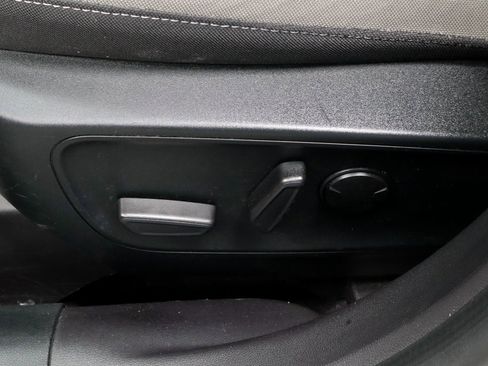 Certified 2022 Ford Escape SE w/ SE Sport Appearance Package image 25