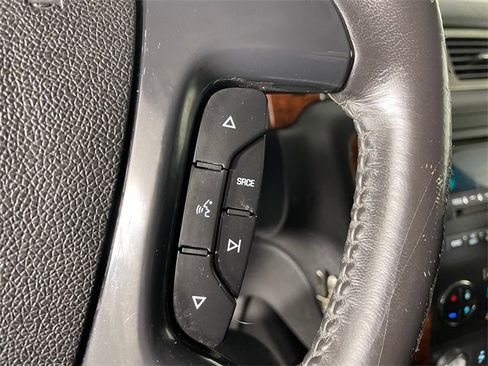 Used 2007 Chevrolet Suburban LT w/ LT Preferred Equipment Group image 10