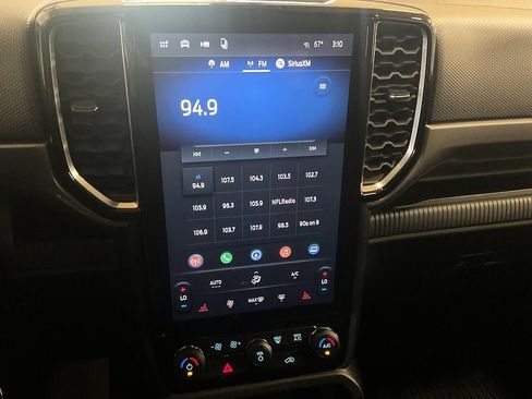 Used 2024 Ford Ranger XLT w/ Equipment Group 301A High AWD/4WD image 18