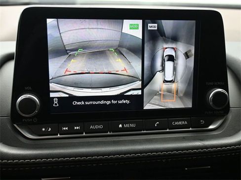 Used 2023 Nissan Rogue SL image 30