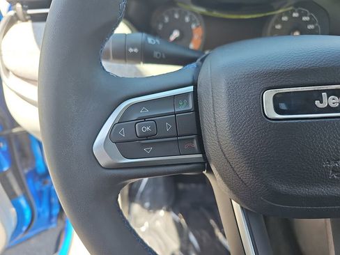 Certified 2022 Jeep Compass Latitude w/ Sun and Sound Group AWD/4WD image 16