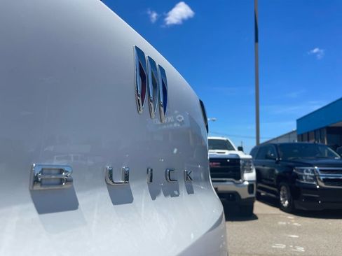 Used 2024 Buick Encore GX Preferred image 27