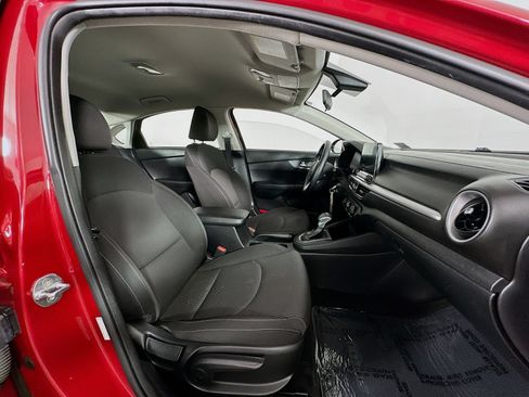 Used 2021 Kia Forte LXS FWD image 25