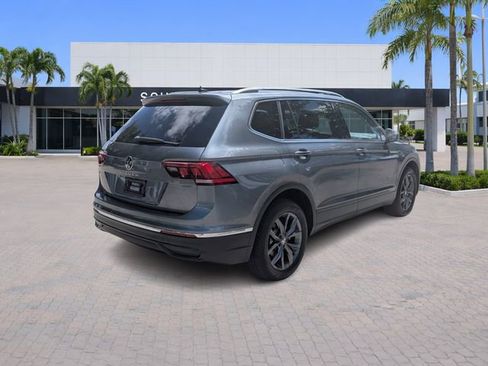 Certified 2023 Volkswagen Tiguan SE FWD image 7