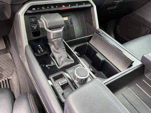 Used 2024 Toyota Tundra Platinum image 34