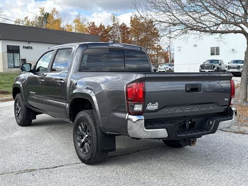 Used 2022 Toyota Tacoma SR5 image 5