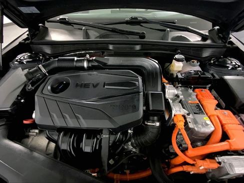 Used 2025 Hyundai Sonata SEL FWD image 10