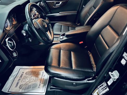 Used 2014 Mercedes-Benz GLK 350 2WD image 16