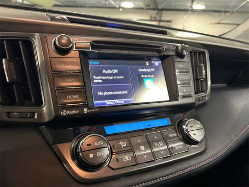 Used 2015 Toyota RAV4 XLE image 17