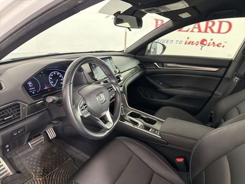 Used 2019 Honda Accord Sport image 12