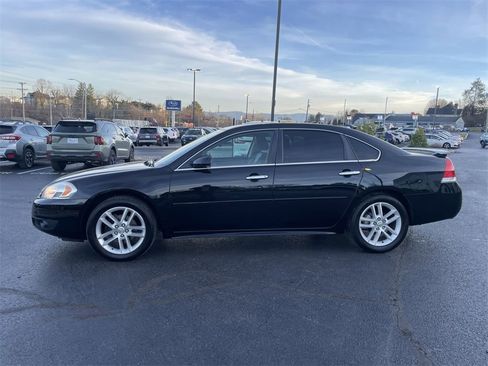 Used 2013 Chevrolet Impala LTZ image 3