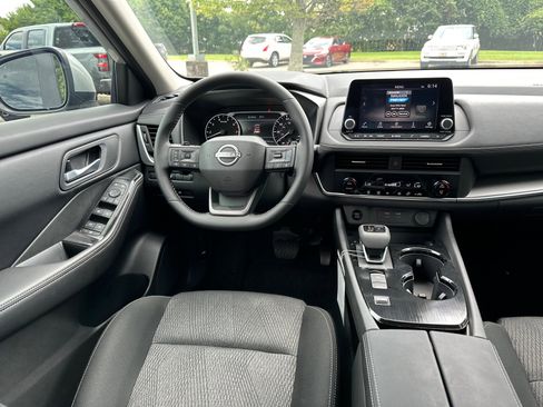 New 2025 Nissan Rogue SV image 24