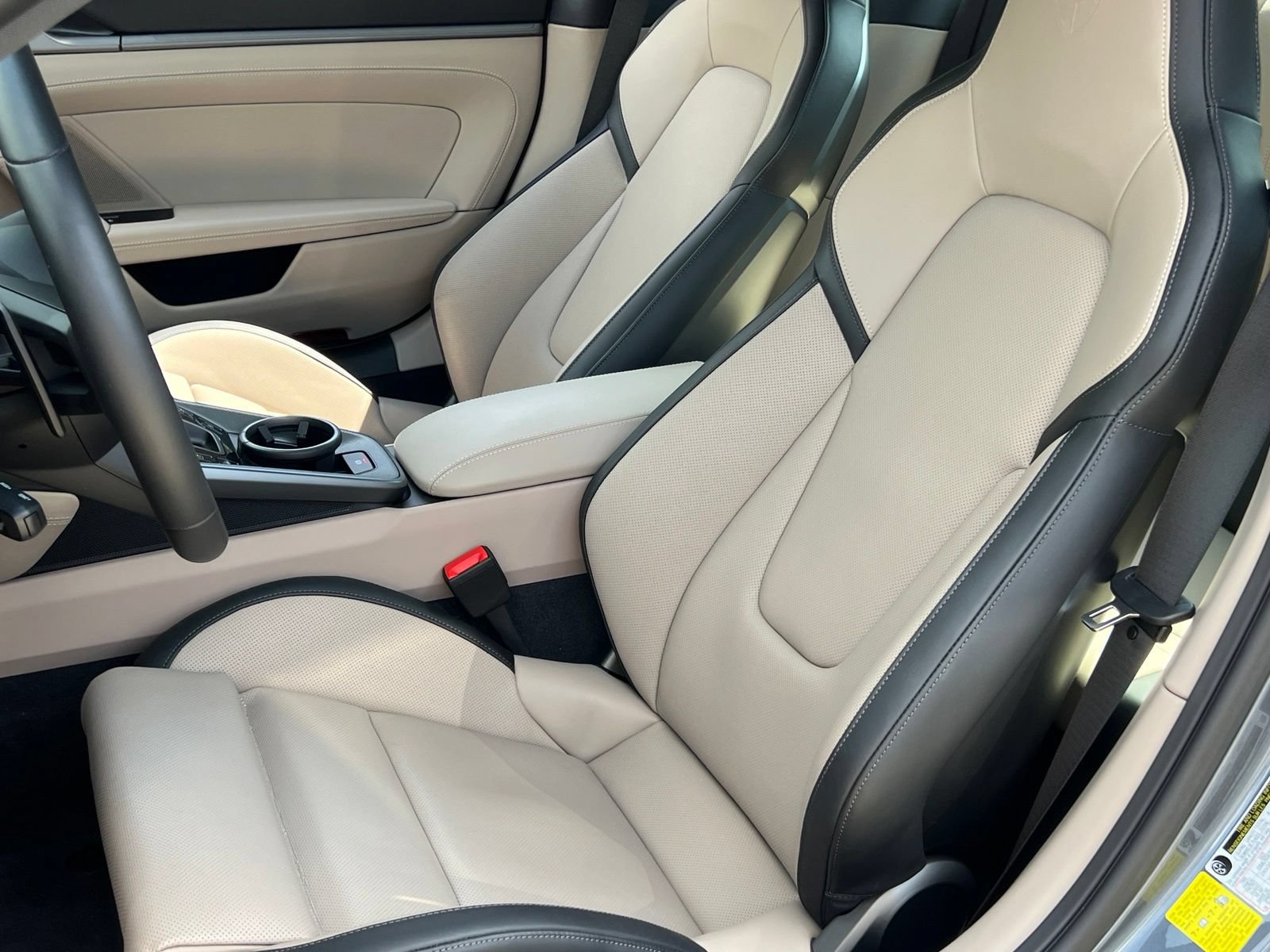 Certified 2025 Porsche 911 Carrera S RWD image 5