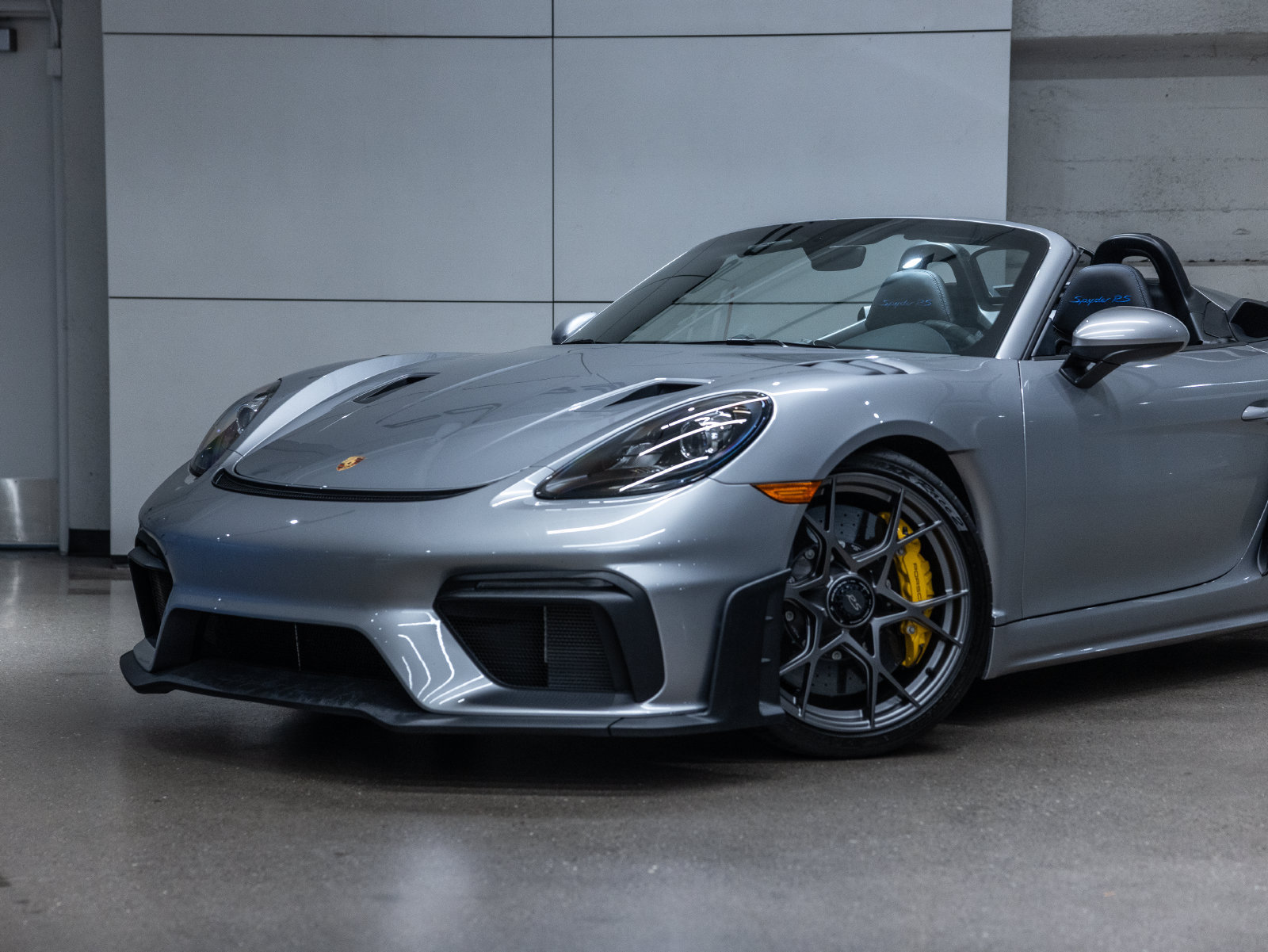 Certified 2025 Porsche 718 Boxster Spyder RS RWD image 20