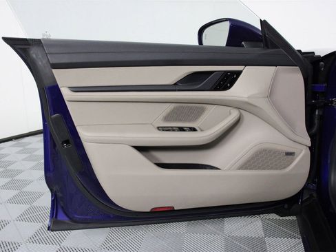 Used 2020 Porsche Taycan Turbo image 20