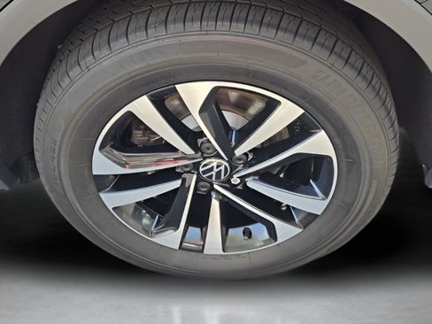 Used 2024 Volkswagen Tiguan S FWD image 27