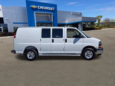 Used 2025 GMC Savana 2500 w/ Driver Convenience Package RWD image 27