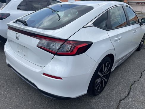 Used 2024 Honda Civic EX-L image 6
