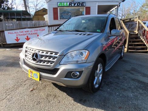 Used 2011 Mercedes-Benz ML 350 4MATIC image 2