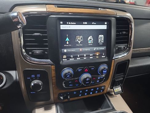 Used 2018 RAM 3500 Laramie Longhorn image 12