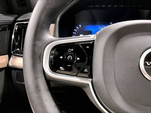 Certified 2026 Volvo XC90 B5 Plus w/ Protection Package Premier AWD/4WD image 11