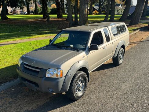 Used 2002 Nissan Frontier XE AWD/4WD image 7